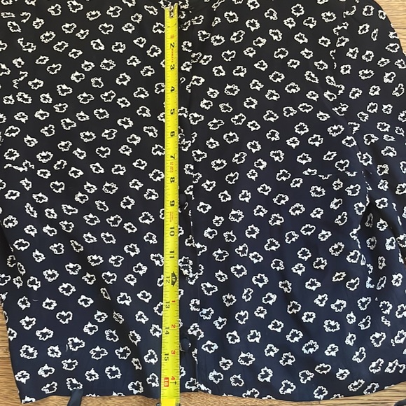 Silk skirt and matching top - Picture 10 of 12